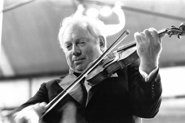 Gallery of Isaac Stern