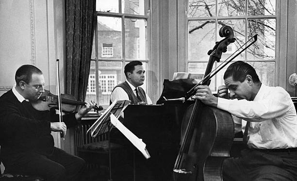 Gallery of Isaac Stern