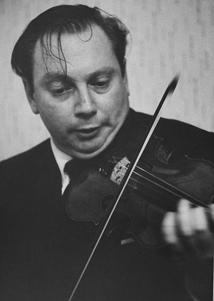 Gallery of Isaac Stern