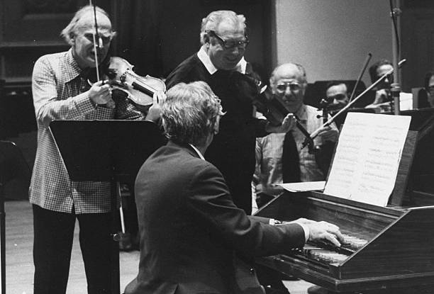 Gallery of Isaac Stern