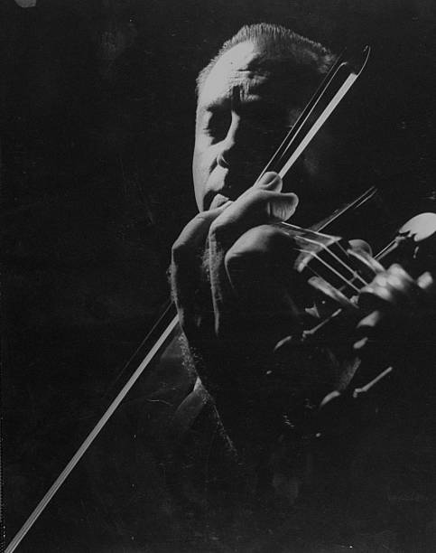 Gallery of Isaac Stern