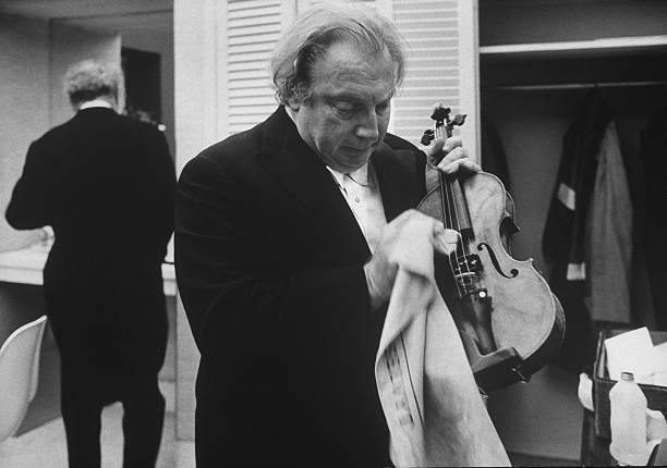Gallery of Isaac Stern