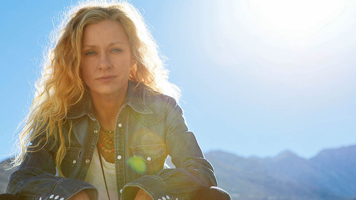 Sister: Shelby Lynne