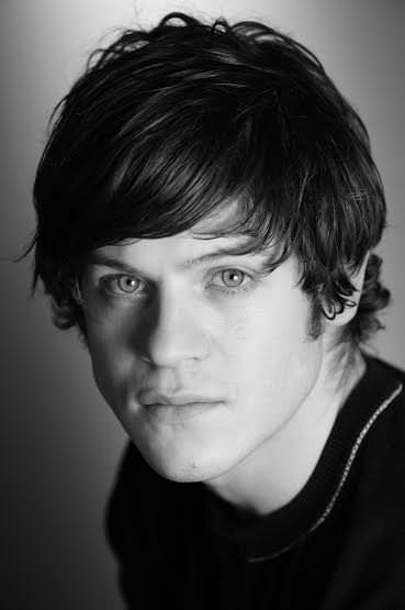 Gallery of Iwan Rheon