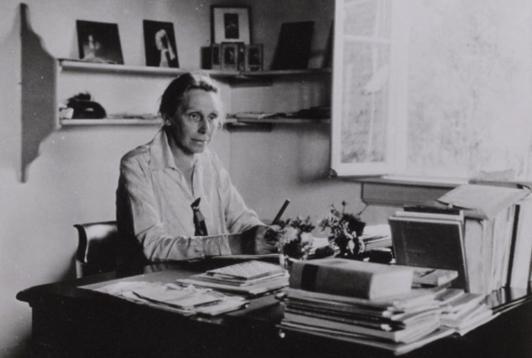 Gallery of Henriette Holst