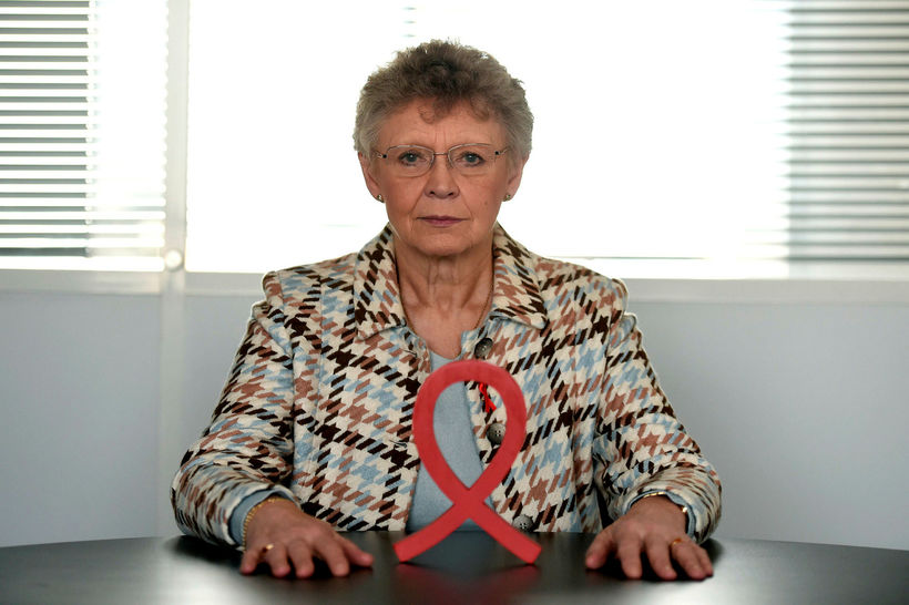 colleague: Francoise Barré-Sinoussi 