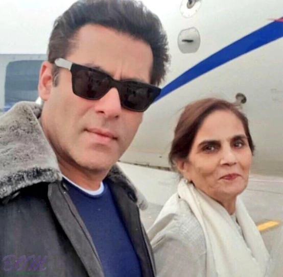 Mother: Salma Khan