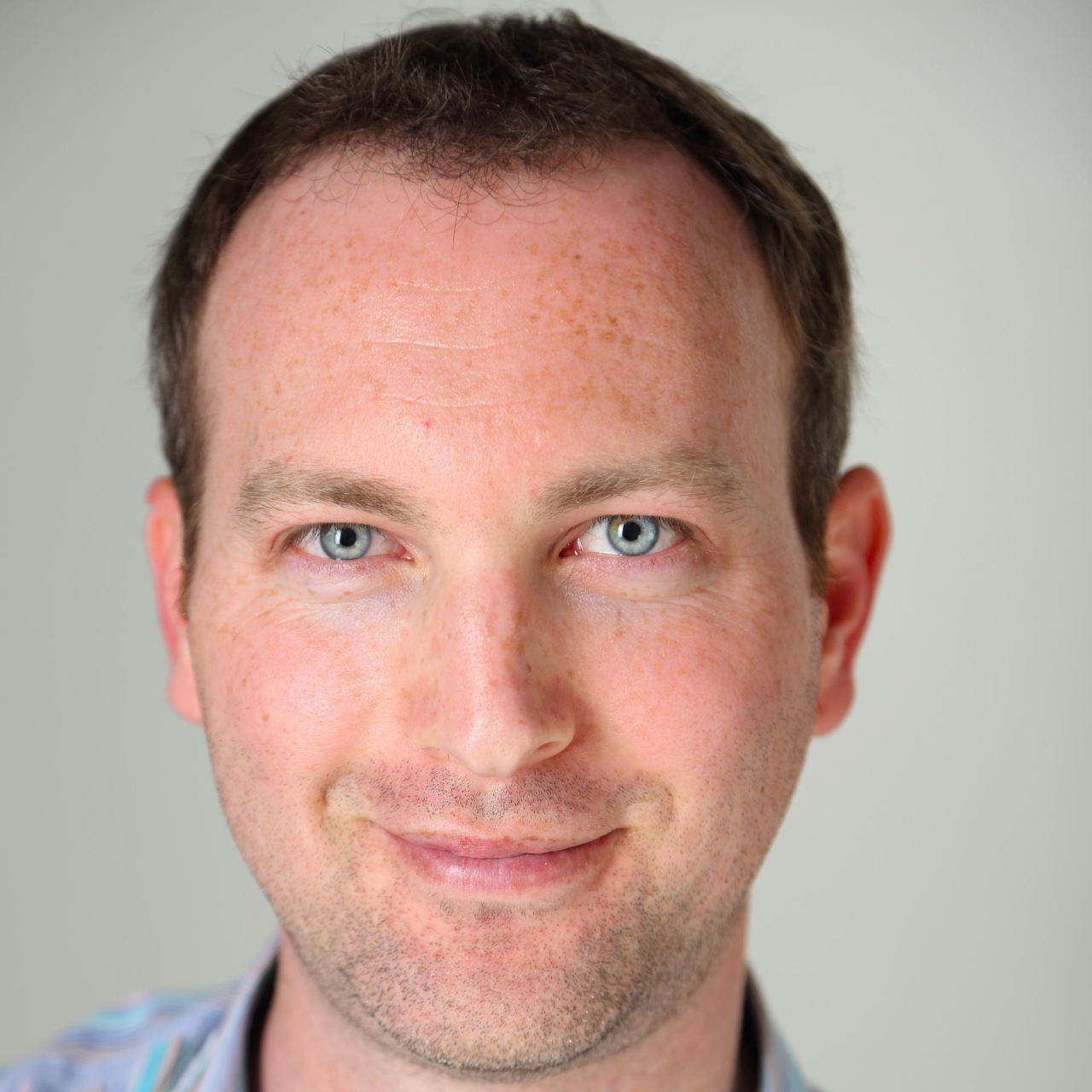 Half-brother: Will Schreiber 