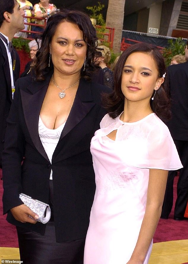 Mother: Desrae Hughes