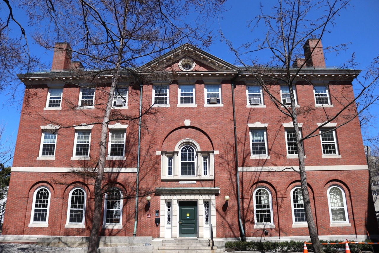 Education period of Albert Alschuler in Harvard College