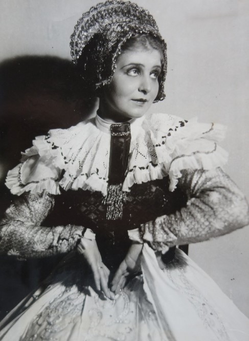 Gallery of Margarete Wallmann