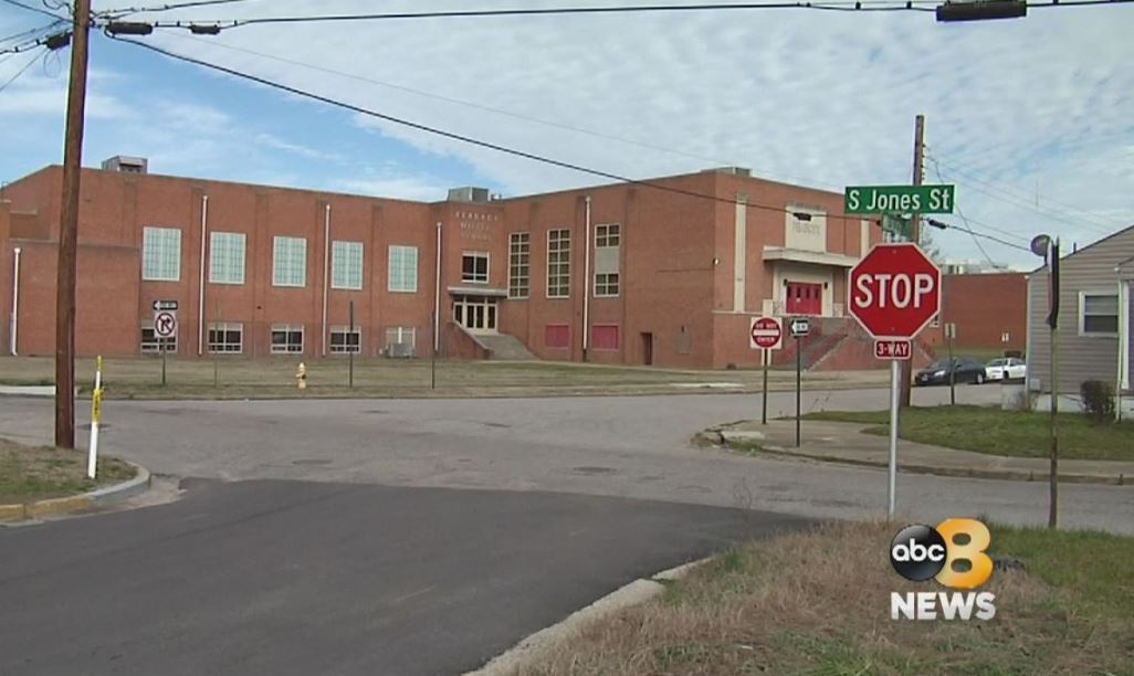 Education period of Amelia Atwater-Rhodes in Peabody Middle School