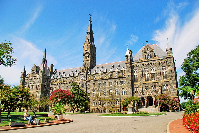 Education period of William Wimsatt Jr. in Georgetown University