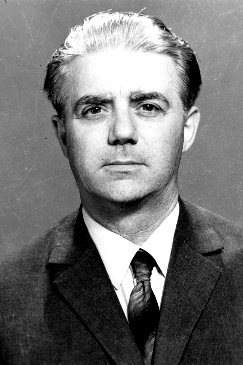 Father: Constantin Laurescu