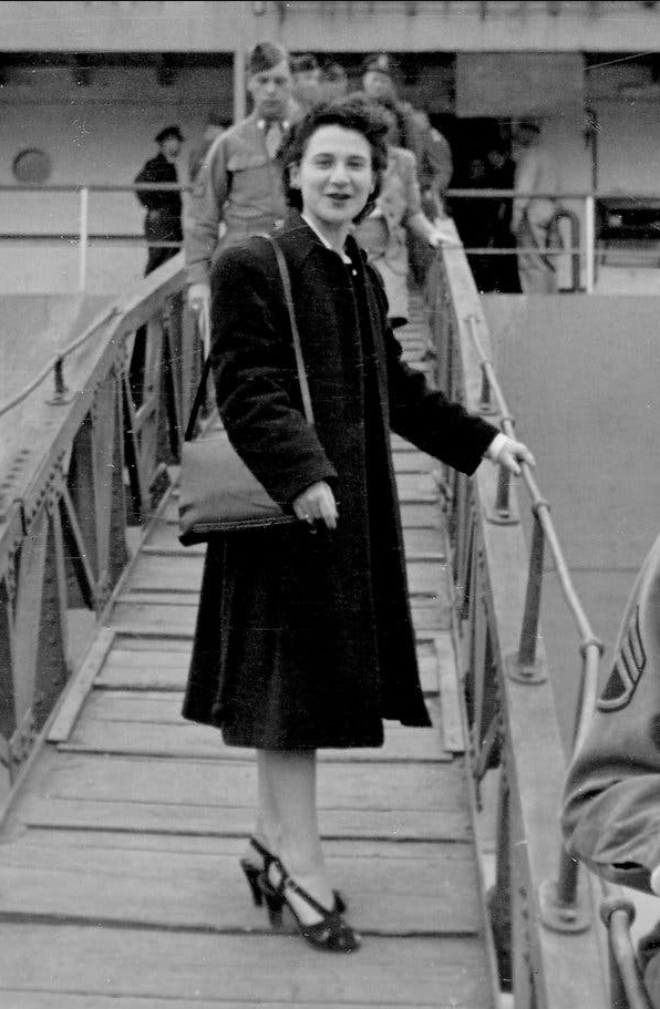 Gallery of Beate Gordon