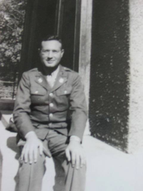 Father: Morris Finder