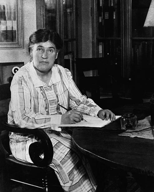Gallery of Willa Cather