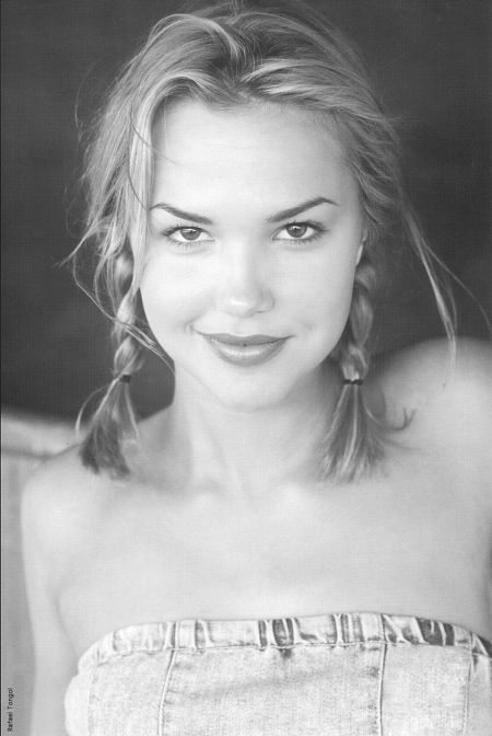 Gallery of Arielle Kebbel