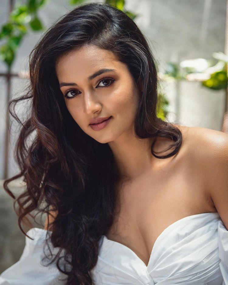 colleague: Shanvi Srivatsava