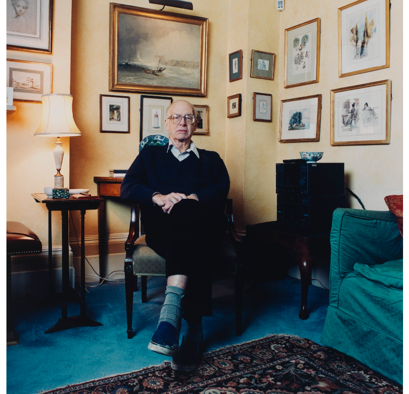 Evelyn Joll