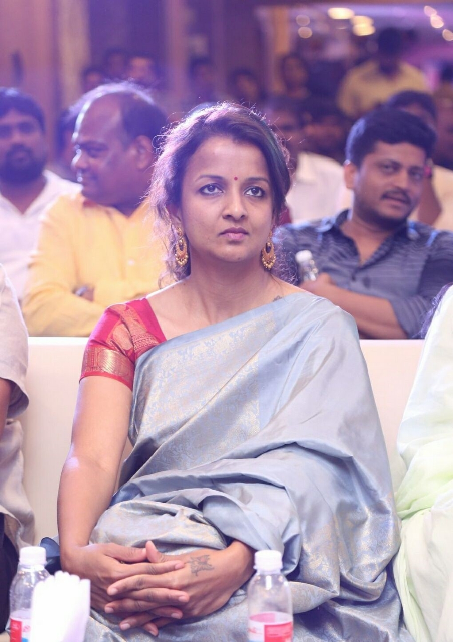 Spouse: Kiruthiga Udhayanidhi