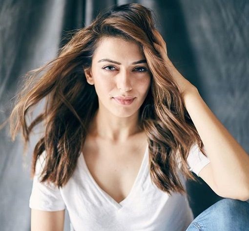 colleague: Hansika Motwani