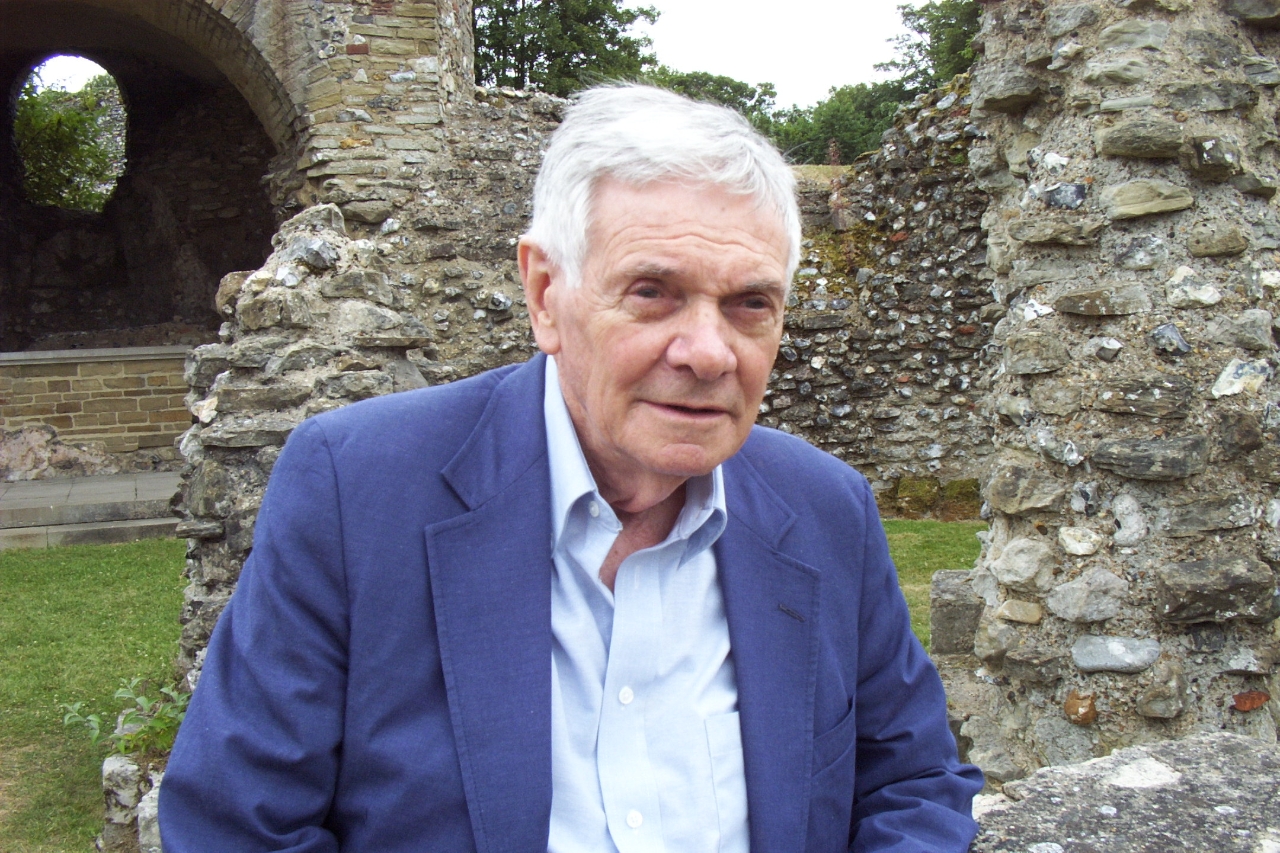 Bernard Mayes