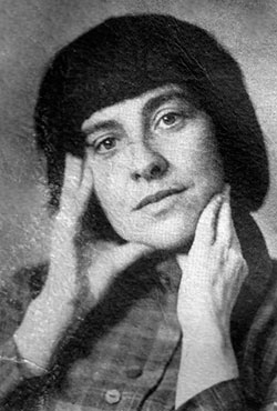 granddaughter : Liya Vladimirova