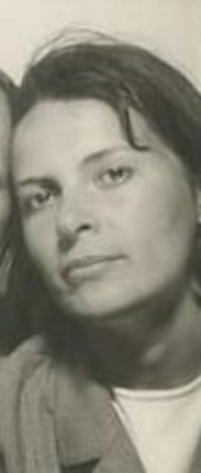Wife: Nada Knifer