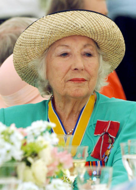 Gallery of Vera Lynn