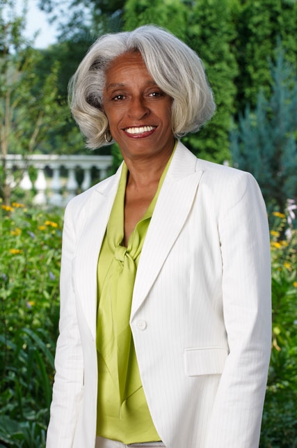 Sister: Barbara Ross-Lee