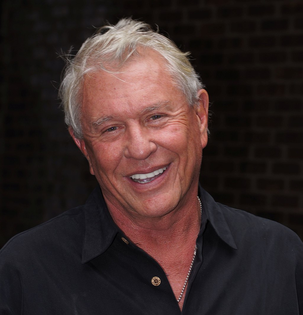 Friend: Tom Berenger