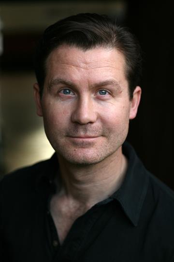 Son: Ian Shaw
