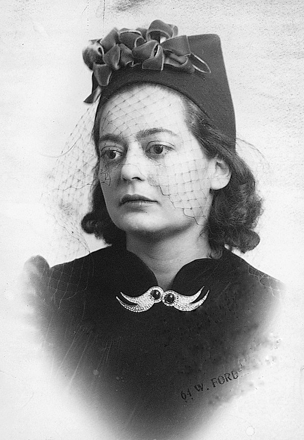 Wife: Joy Davidman