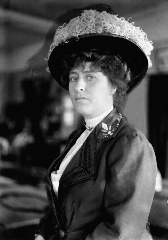 Spouse: Jean Leckie