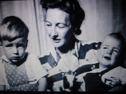 Mother: Anna Mackenzie