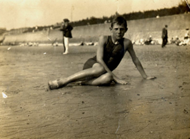 Gallery of Hardy Amies