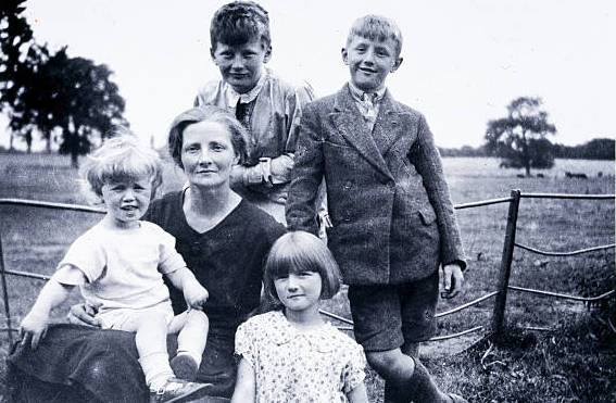 Mother: Nora (Willis) Clarke