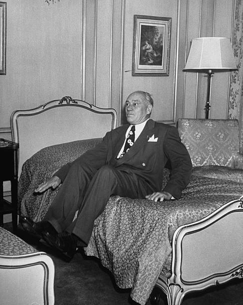 Career period of Conrad Hilton in career