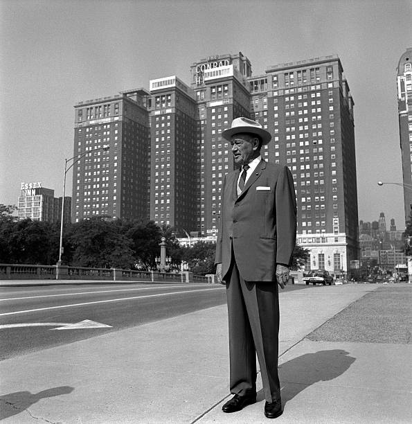 Career period of Conrad Hilton in career