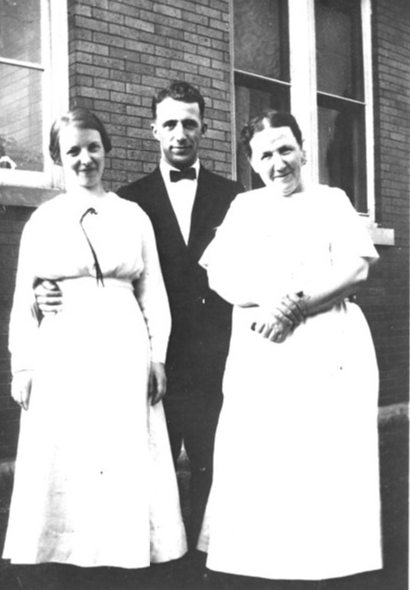 Mother: Elsie Bender