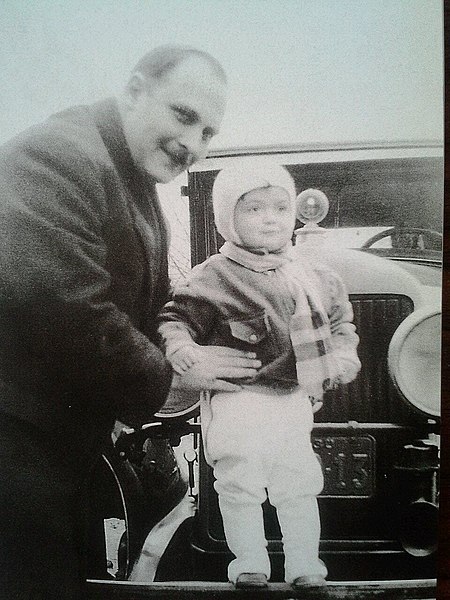 Father: Jacques Leonard Kubrick 