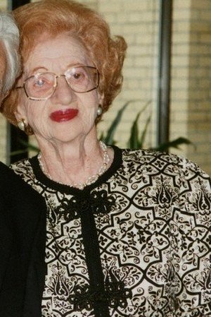 Mother: Nettie (Cherry) Konigsberg