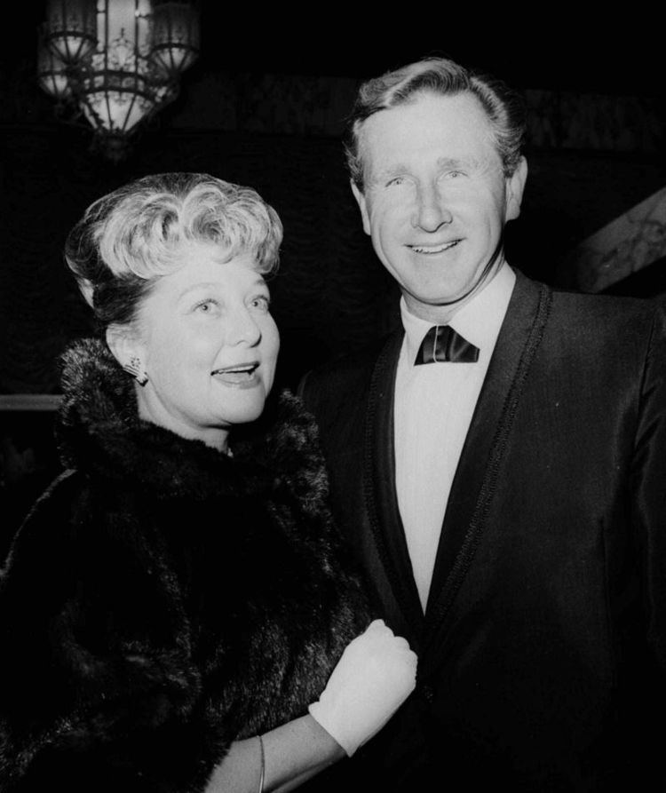 Mother: Dorothy Bridges