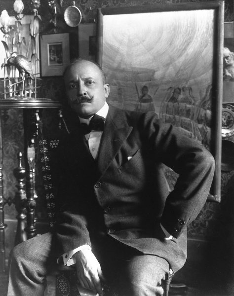 Friend: Filippo Tommaso Marinetti