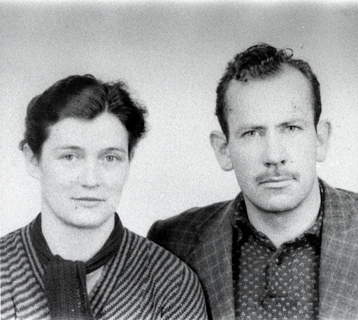ex-wife: Carol Henning
