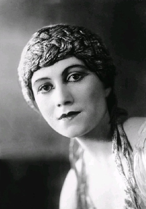 ex-wife: Olga Khokhlova