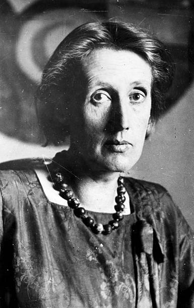 Career period of Virginia Woolf in career