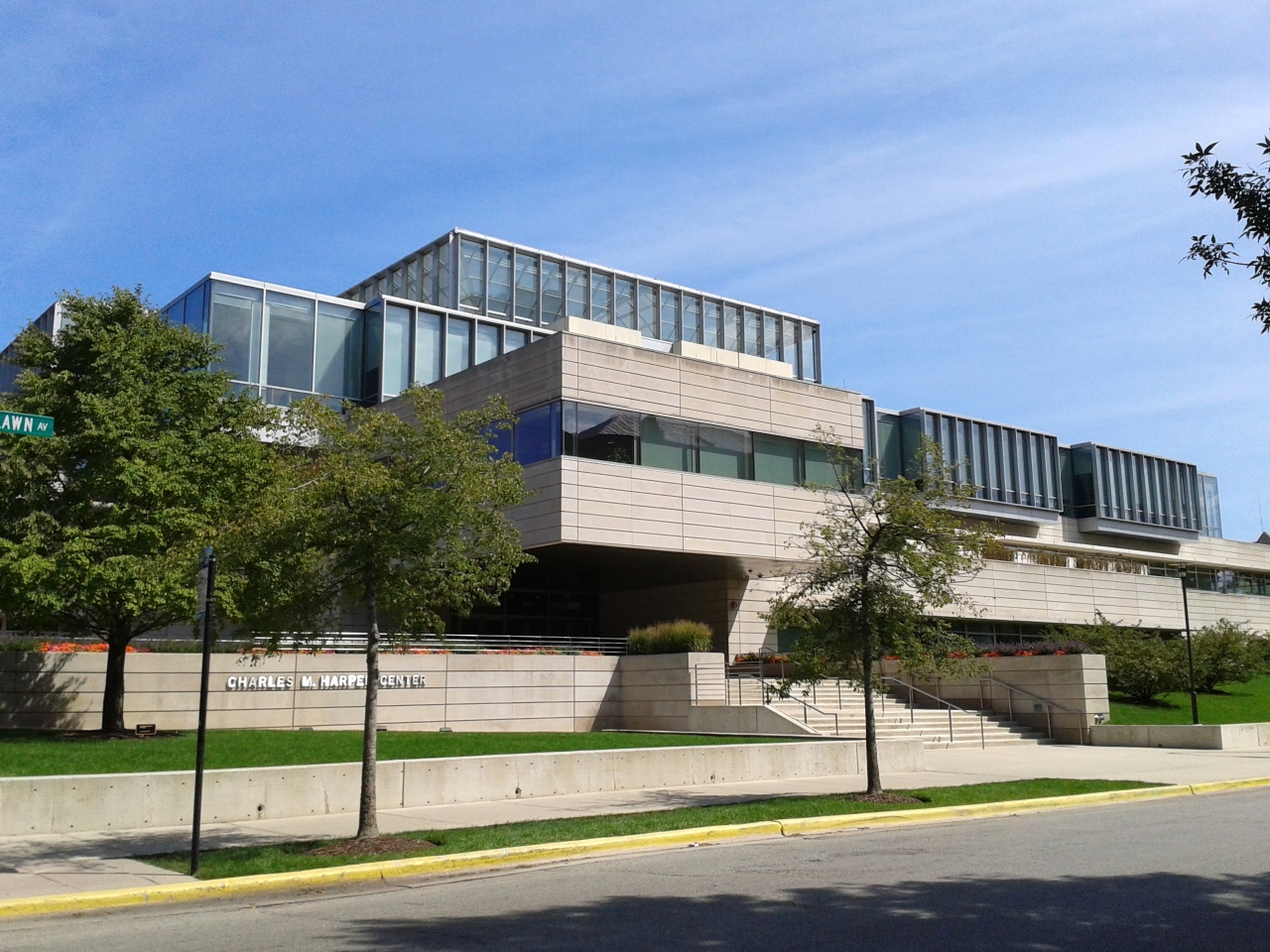 Education period of Satya Nadella in University of Chicago