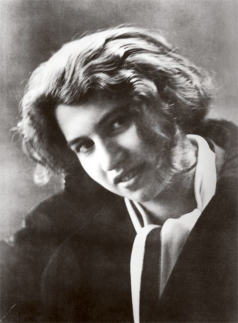 Partner: Dora Dymant 